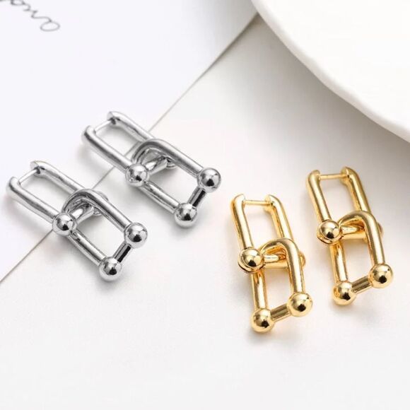 The U Link 2 in 1 Statement Drop Earring in Gold 925/14k - Picture 8 of 9